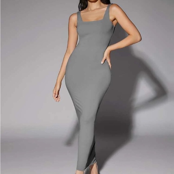 FITTED LONG GREY DRESS - Picture 5 of 6